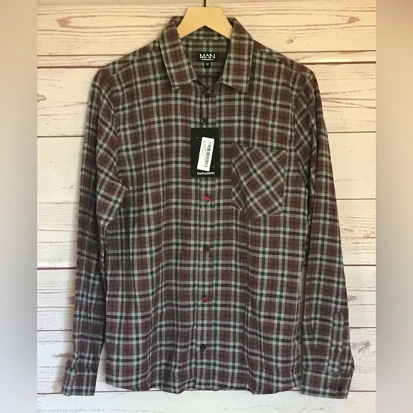 Boohoo Regular Flannel Shirt - Medium - NWT - SOLD OUT ONLINE - Picture 4 of 10